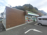 ファミリーマート千葉稲丘町