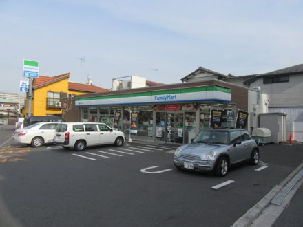 ファミリーマート