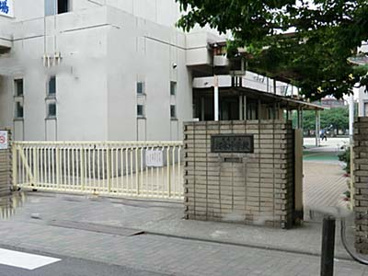 川崎市立桜本中学校の画像1