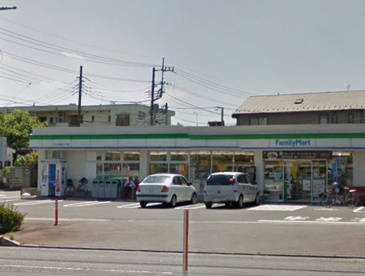ファミリーマート さいたま原山二丁目店の画像1