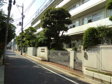 文教大学付属高等学校の画像1