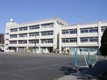 横浜市立　峯小学校の画像1
