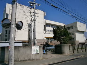 箕面市立第二中学校の画像1