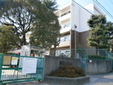 箕面市立萱野東小学校