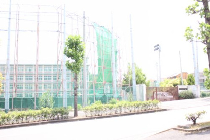 大阪府立箕面東高等学校の画像1