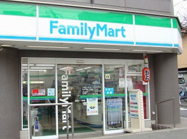 コンビニエンスストア ファミリーマート 高井戸西一丁目店