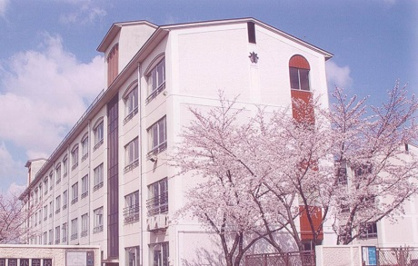 新田南小学校の画像1