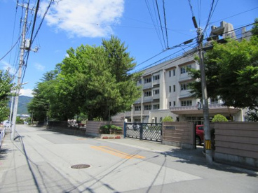 甲府市立西中学校の画像3