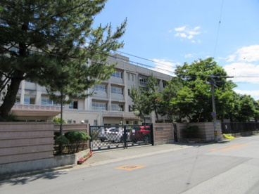 甲府市立西中学校の画像4