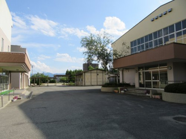 甲府市立善誘館小学校の画像2