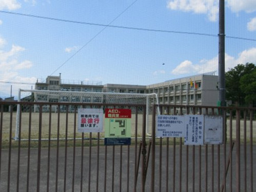 甲府市立南西中学校の画像1
