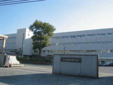 山梨県立甲府西高等学校の画像1