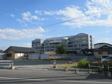 山梨県立甲府城西高等学校の画像2