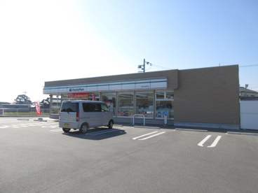 ファミリーマート 奈良秋篠町店の画像3