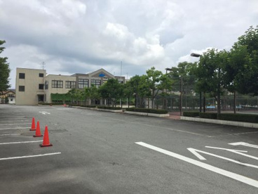 甲府市立甲府商科専門学校の画像3