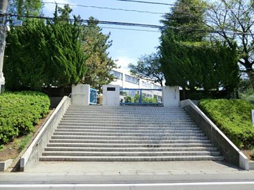 町田市立　鶴川第四小学校の画像1