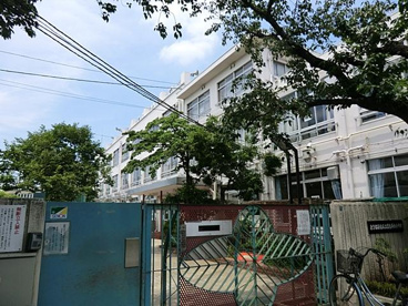 新宿区落合第六小学校の画像2