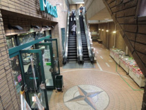 （株）ピーコックストア 甲東園店