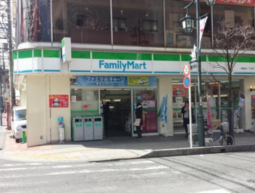  ファミリーマート南越谷一丁目店の画像1