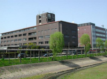 越谷市役所の画像1