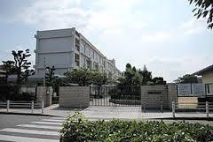尼崎市立中学校 中央中学校の画像1