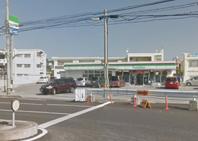 ファミリーマート南風原新川店の画像1