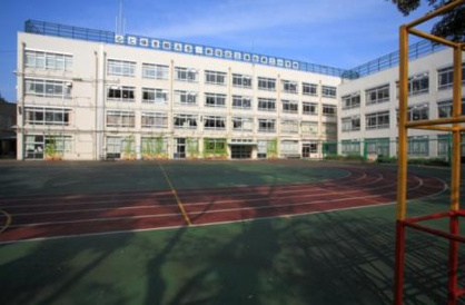 新宿区落合第三小学校の画像1
