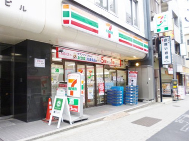  セブンイレブン 千代田区麹町3丁目店の画像1