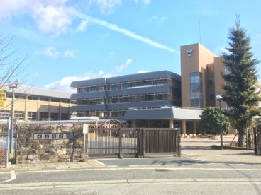丹波市立氷上中学校の画像1