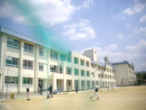 川西市立　東谷小学校