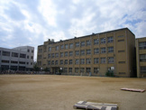 神津小学校