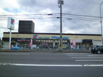 万代 羽束師店
