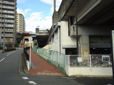 多摩境駅の画像1