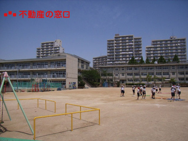 東舞子小学校の画像1