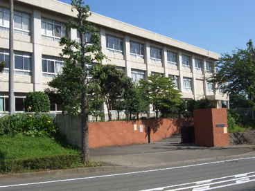 藤沢市立　滝の沢小学校の画像1