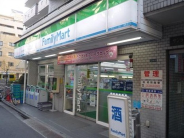 ファミリーマート 赤羽一番街店の画像1