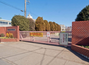 さいたま市立泰平小学校の画像1