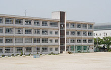 平岡北小学校の画像1