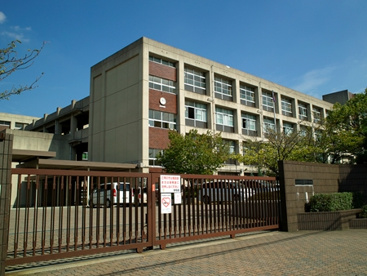 陵南中学校の画像1