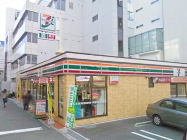セブン−イレブン大阪豊崎３丁目店の画像1