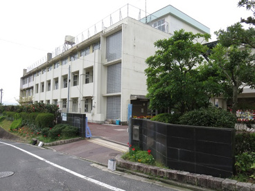 広島市立己斐中学校の画像1