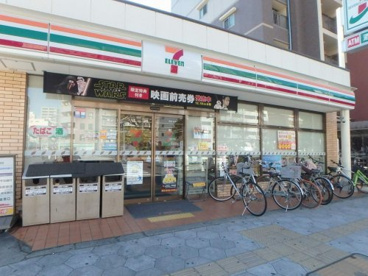 セブン−イレブン大阪北堀江３丁目店の画像1