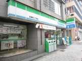 ファミリーマート瓦屋町二丁目店