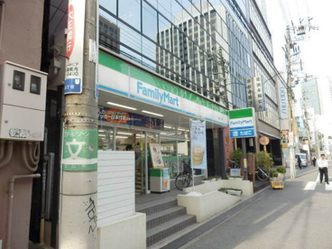 ファミリーマート北浜三丁目店の画像1