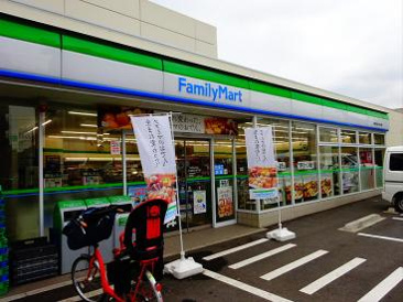 コンビニエンスストア ファミリーマート 杉並浜田山四丁目店