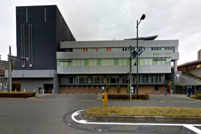 稲城市立ｉプラザ図書館の画像1