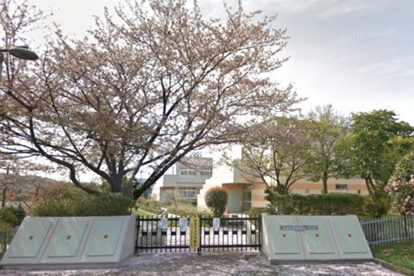 稲城市立稲城第五中学校の画像1