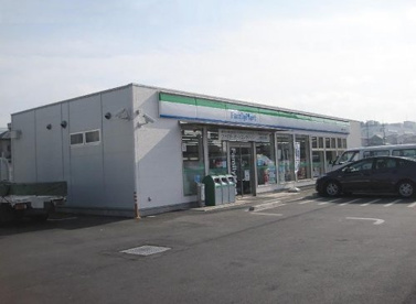 ファミリーマート新座東一丁目店の画像1