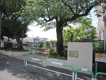 新宿区立 落合第六小学校の画像2