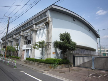 新宿区立　落合第二中学校の画像2